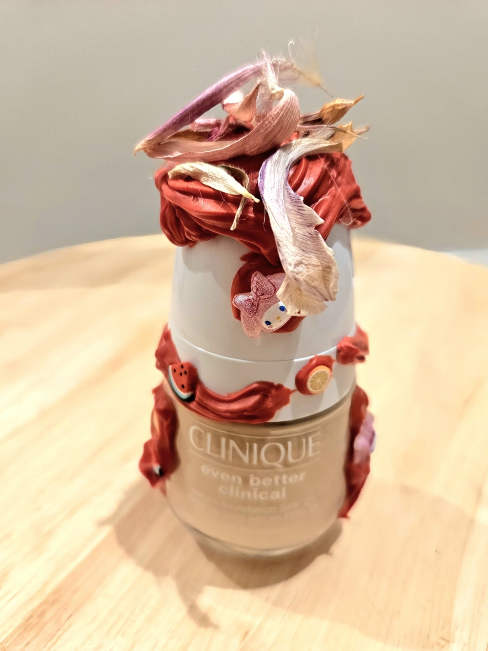 Clinique Even Better Clinical Serum Foundation - Decoratwd In Red Sanrio Charact